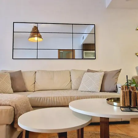 Luxe Appartement, Centrum Marbella, Vlak Aan Zee! Apartment